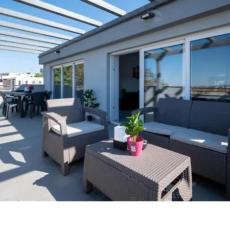 Ilm Apartment *