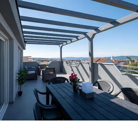 Ilm Apartment *